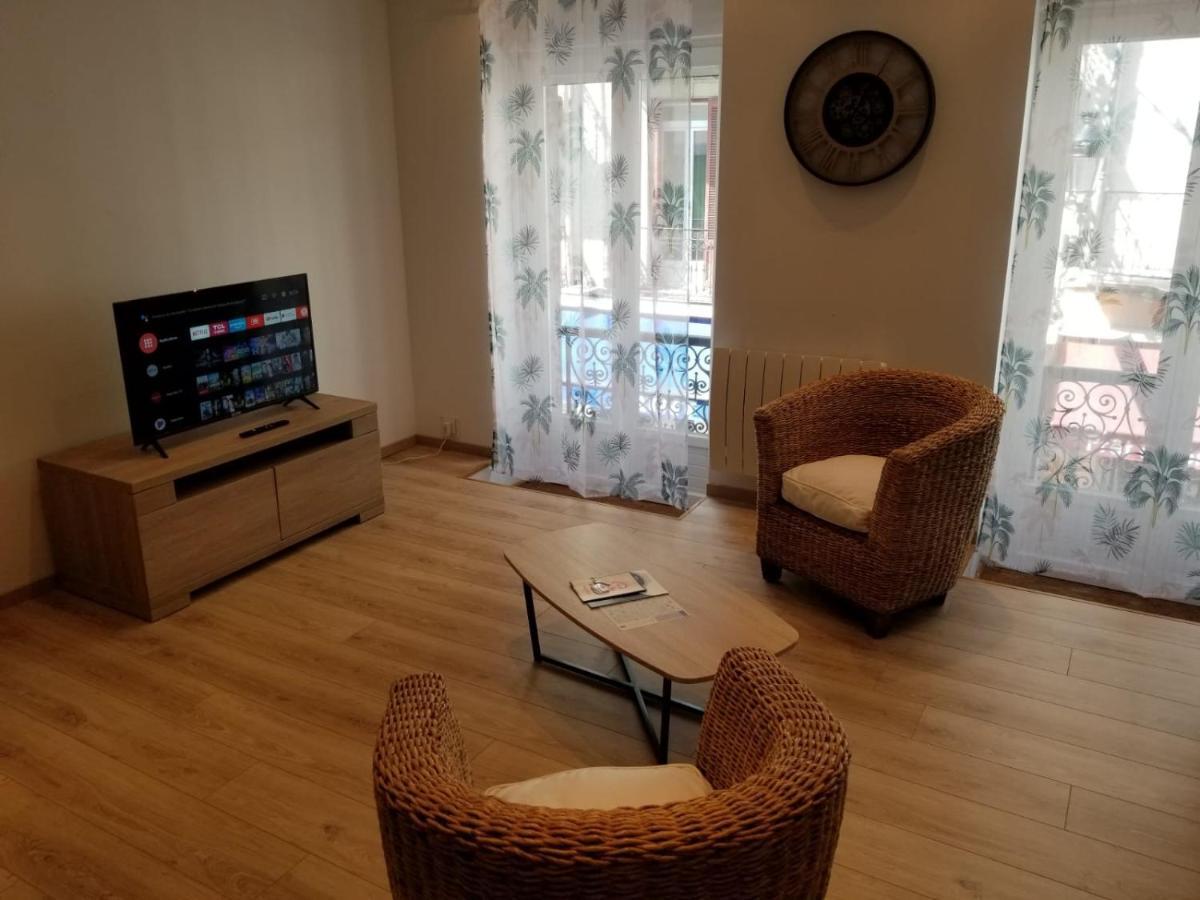 לורדה Superbe T3 Avec Parking Et Terrasse En Plein Centre-Ville מראה חיצוני תמונה