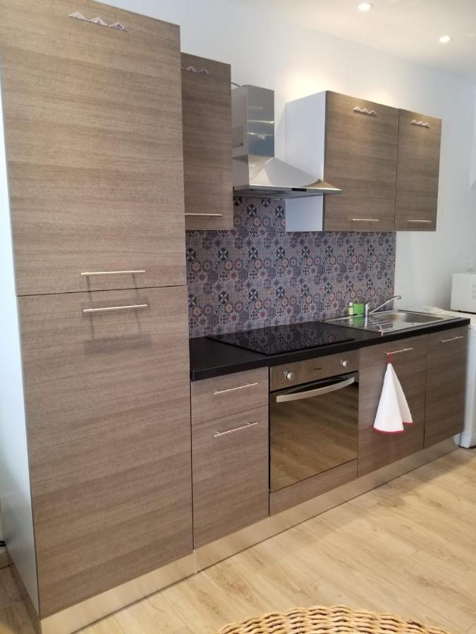 לורדה Superbe T3 Avec Parking Et Terrasse En Plein Centre-Ville מראה חיצוני תמונה